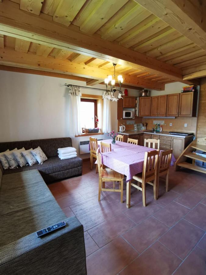 Апартаменти Drevenica Zapadne Tatry S Kupacou Kadou A Krbom Жьяр Екстер'єр фото